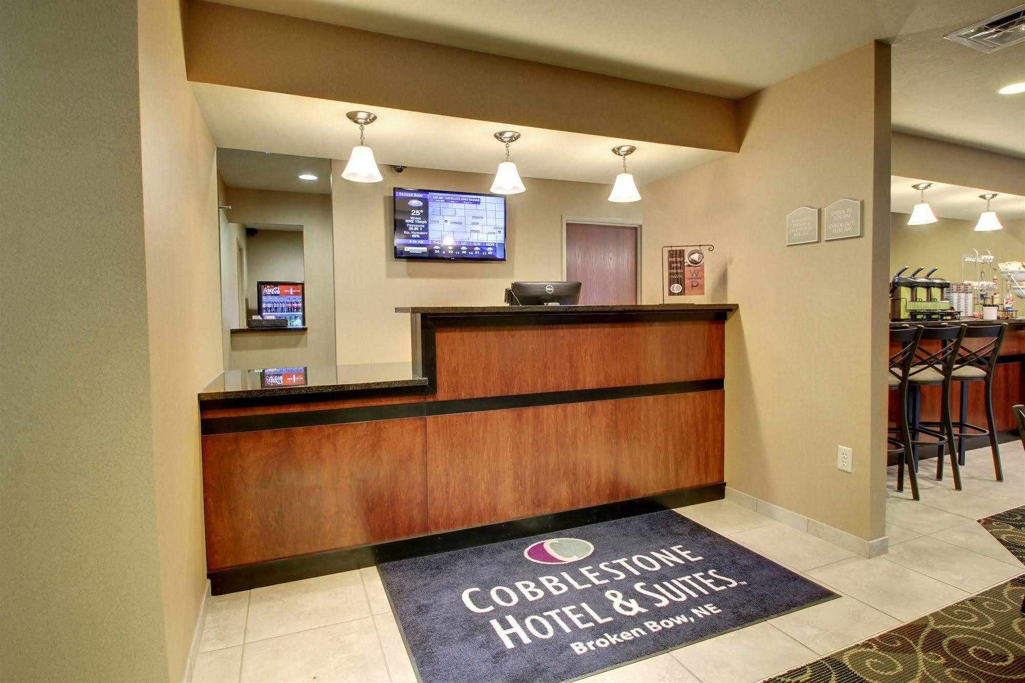 Cobblestone Hotel & Suites - Broken Bow Exterior foto